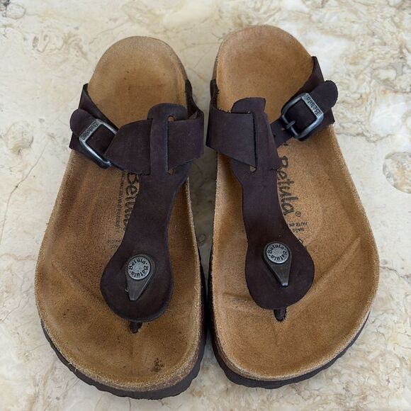 BETULA by BIRKENSTOCK~ Gizeh Thong Sandals ~ Brown Suede Leather - Picture 9 of 16
